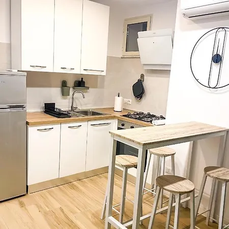 Buen Retiro 52 * Nápoly